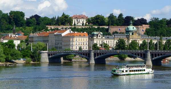 Výletné plavby po Vltave