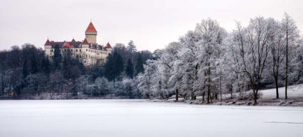 科诺皮什捷城堡: 天气和季节