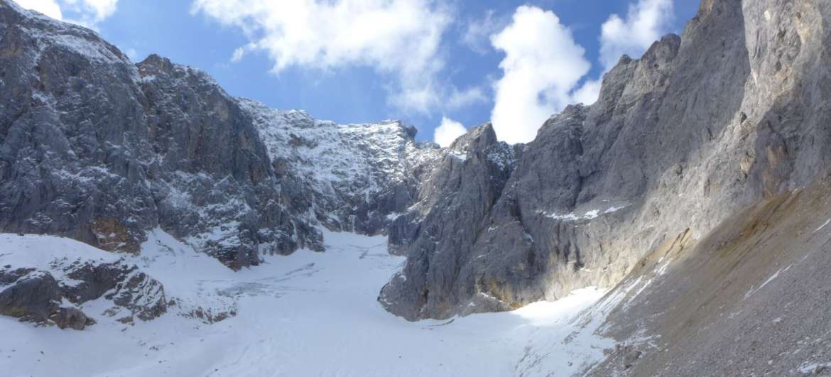 Ascent to the Zugspitze: Hiking
