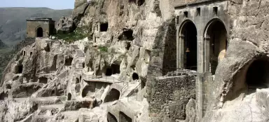 Tour de Vardzia