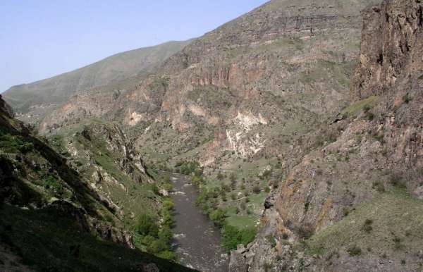Kura river canyon