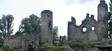 Las ruinas del castillo de Kostomlaty