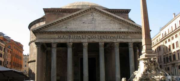 Pantheon: Turismo
