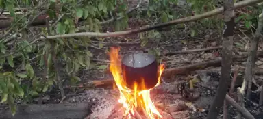Hoe maak je een brand in de wildernis?