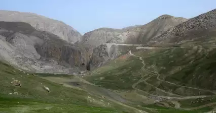 Von Quby nach Xinaliqu