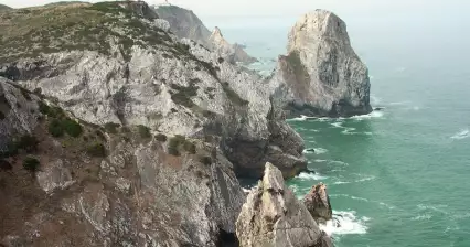 Útesy u Praia da Ursa