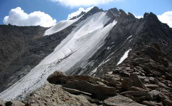 Ascent ridge