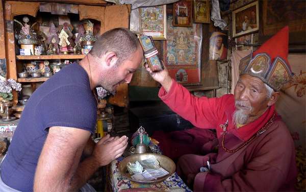 Cerimônia no gompa