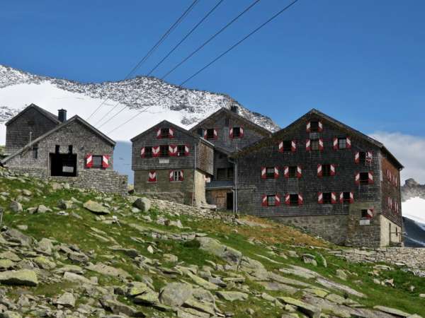Kürsingerhütte (2558 м)