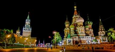 Tour of Moscow at night