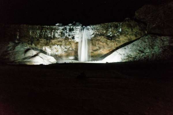 Night waterfall