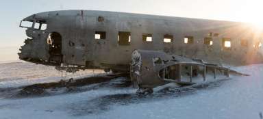 Fallen DC3 aircraft