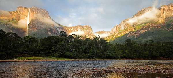 Ascenso por debajo de Salto Angel: Clima y temporada