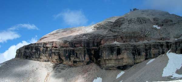 Montée au Piz Boé: Hébergement