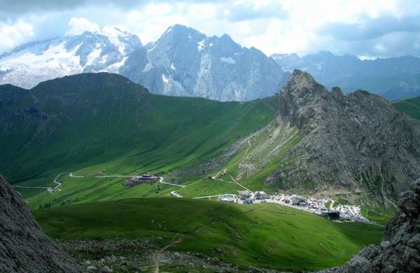 Widoki na Passo Pordoi i Marmoladę