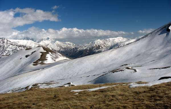 Idilio de montaña del Cáucaso