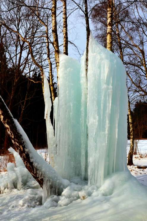 Ice stalactite