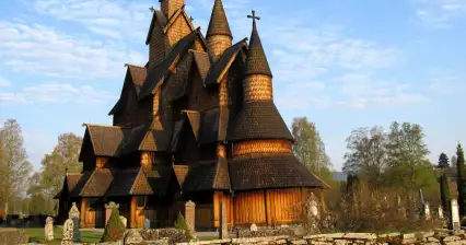 Säulenkirche in Heddal