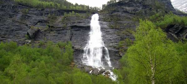 Cachoeira Asafossen: Turismo