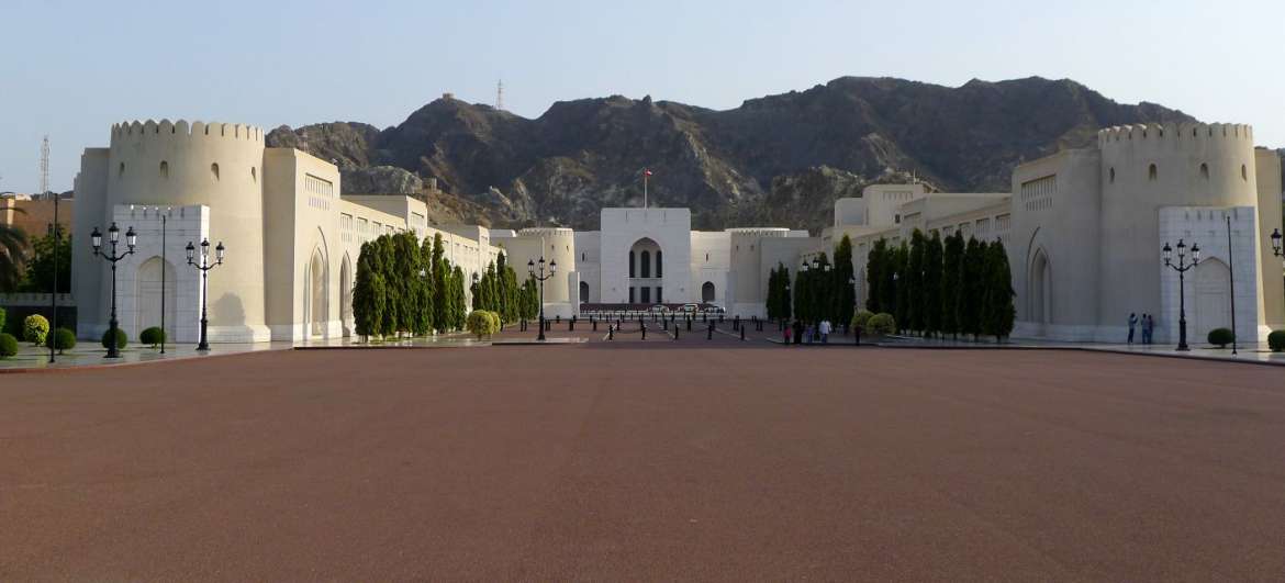 Destination Muscat and the surrounding area