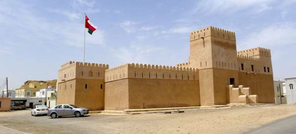 Castillo de Al Ayjah: Transporte