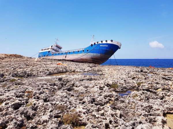 Shipwreck Hephaestus