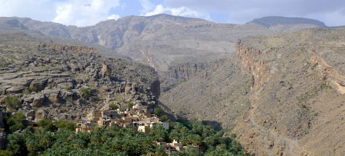 Góry Al-Hajar: Pomniki