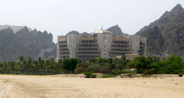 Vue du palais d'Al Bustan