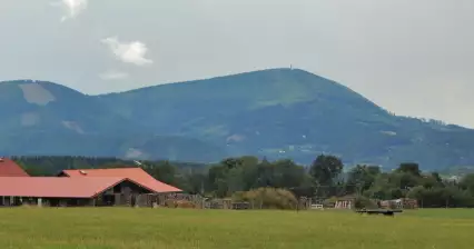 登上 Velký Javorník