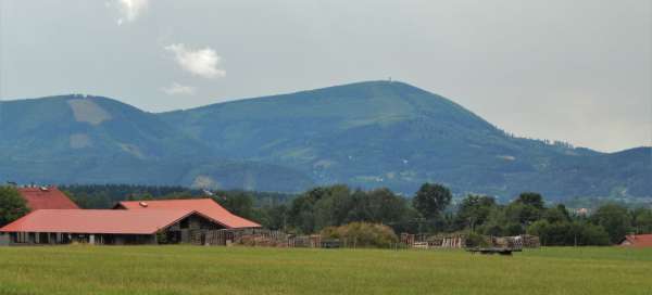 Ascenso a Velký Javorník: Clima y temporada