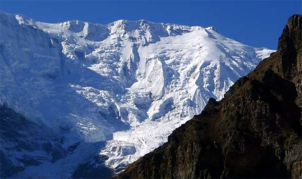 Parete del ghiacciaio dell'Annapurna IV.