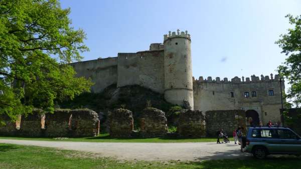 Devant le château de Boskovice