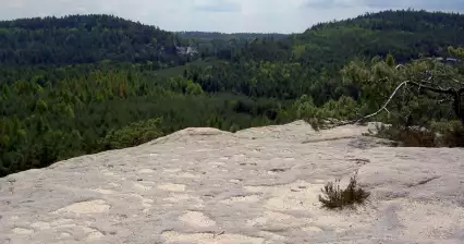 Pequeno Vlhošť