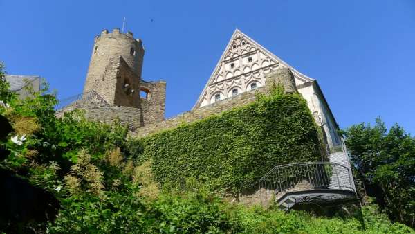 Sob o Castelo de Scharfenstein