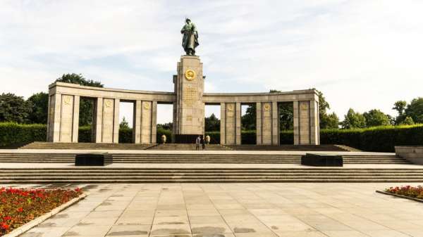 Monumento a los soldados soviéticos en Berlín.