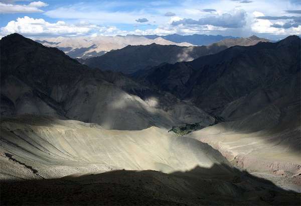 Uitzicht op de bergen van Ladakh