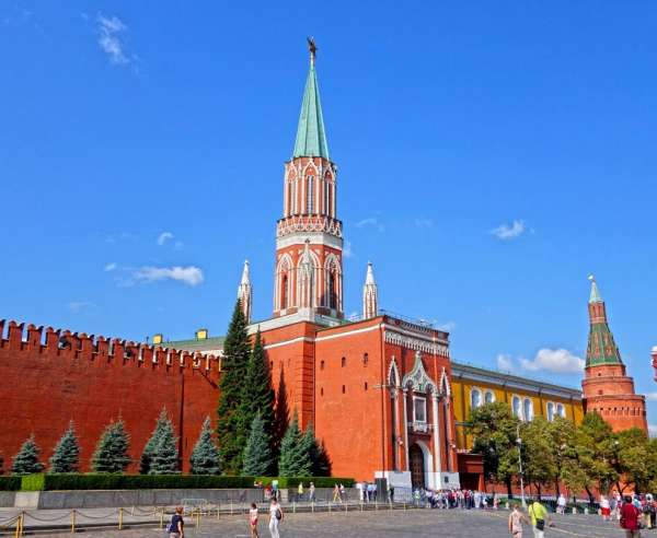 Свято-Николаевская и Собакинская Арсенальная башня