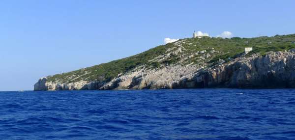 Faro en la península de Skinari