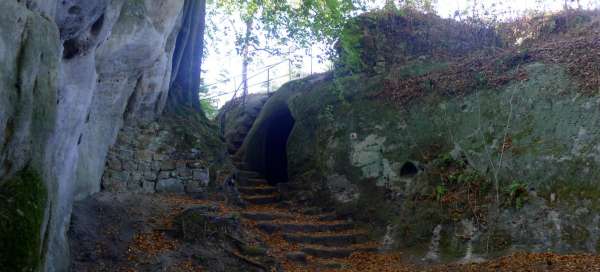 Eine Besichtigung der Felsenburg Pařezř