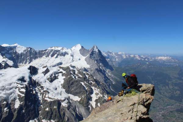 Vista del Eiger y Monch