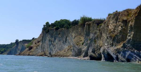 Massive cliff behind Porto Koukl