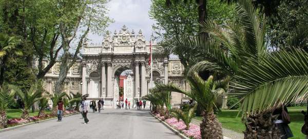 Palác Dolmabahçe: Stravování