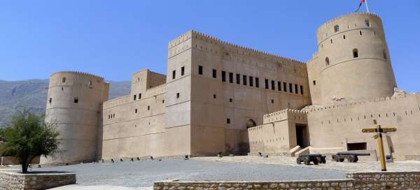Prohlídka hradu Rustaq: Ubytování