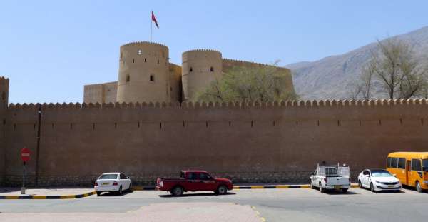 Estacionamento no castelo