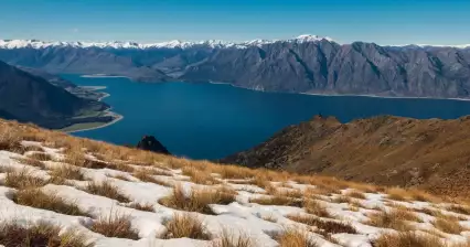 Isthmus peak