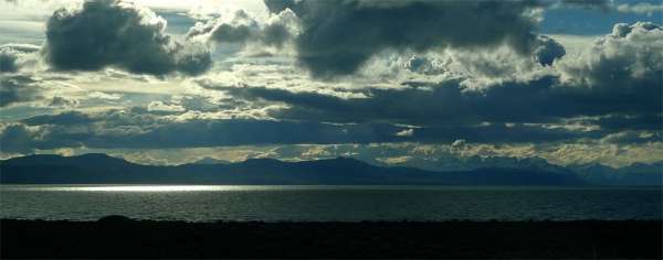 Lungo il Lago Viedma