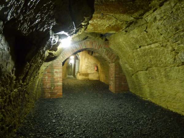 Melnik underground