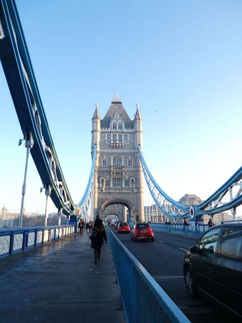 Prechod cez most Tower Bridge