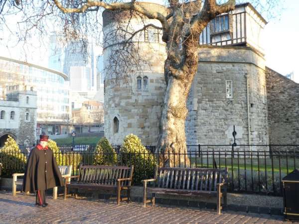Guardians of the Crown Jewels - Beefeater