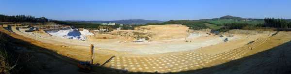 Panorama of the Střeleč quarry